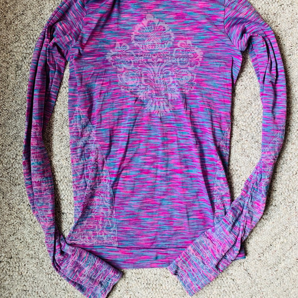 Winter workout top - Picture 2 of 2